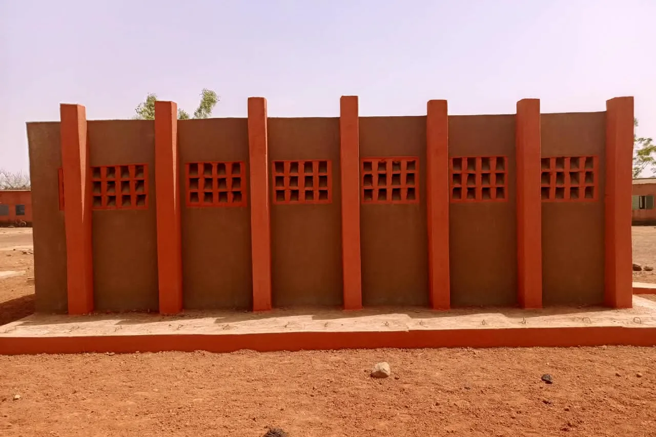 Construction de latrines pour l’École A de Batié